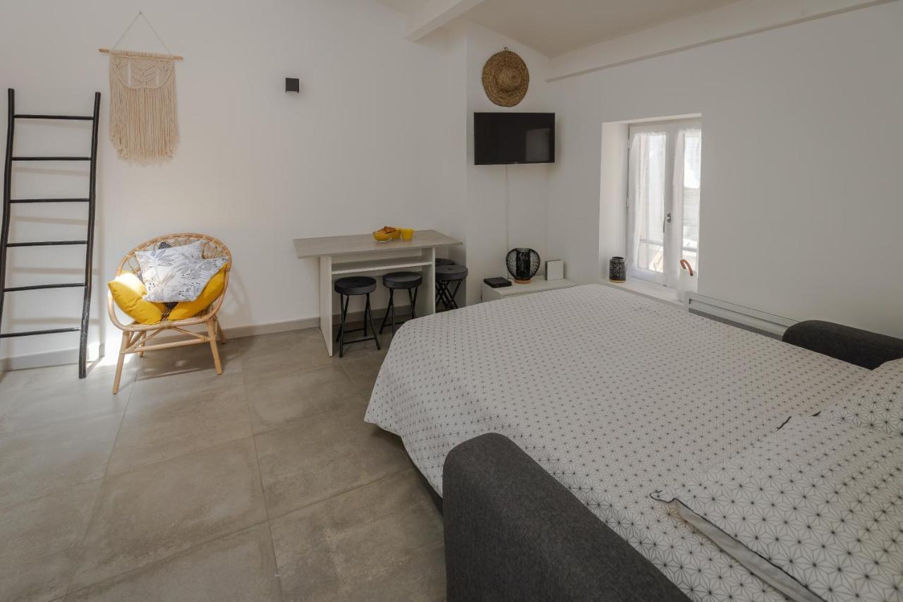 Appartement Terrasse Climatise Calme En Centre-Ville リル・シュル・ラ・ソルギュ エクステリア 写真