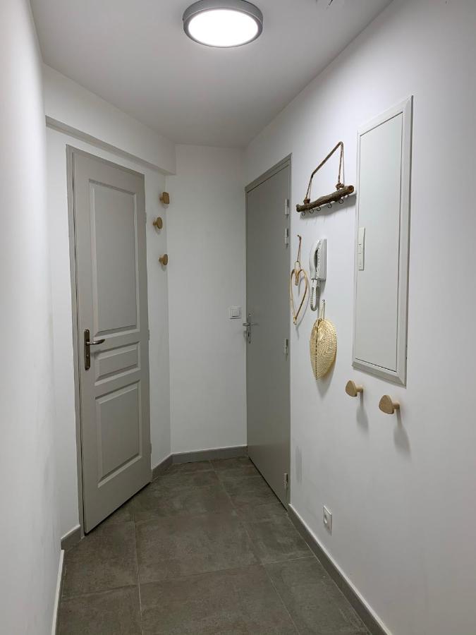 Appartement Terrasse Climatise Calme En Centre-Ville リル・シュル・ラ・ソルギュ エクステリア 写真